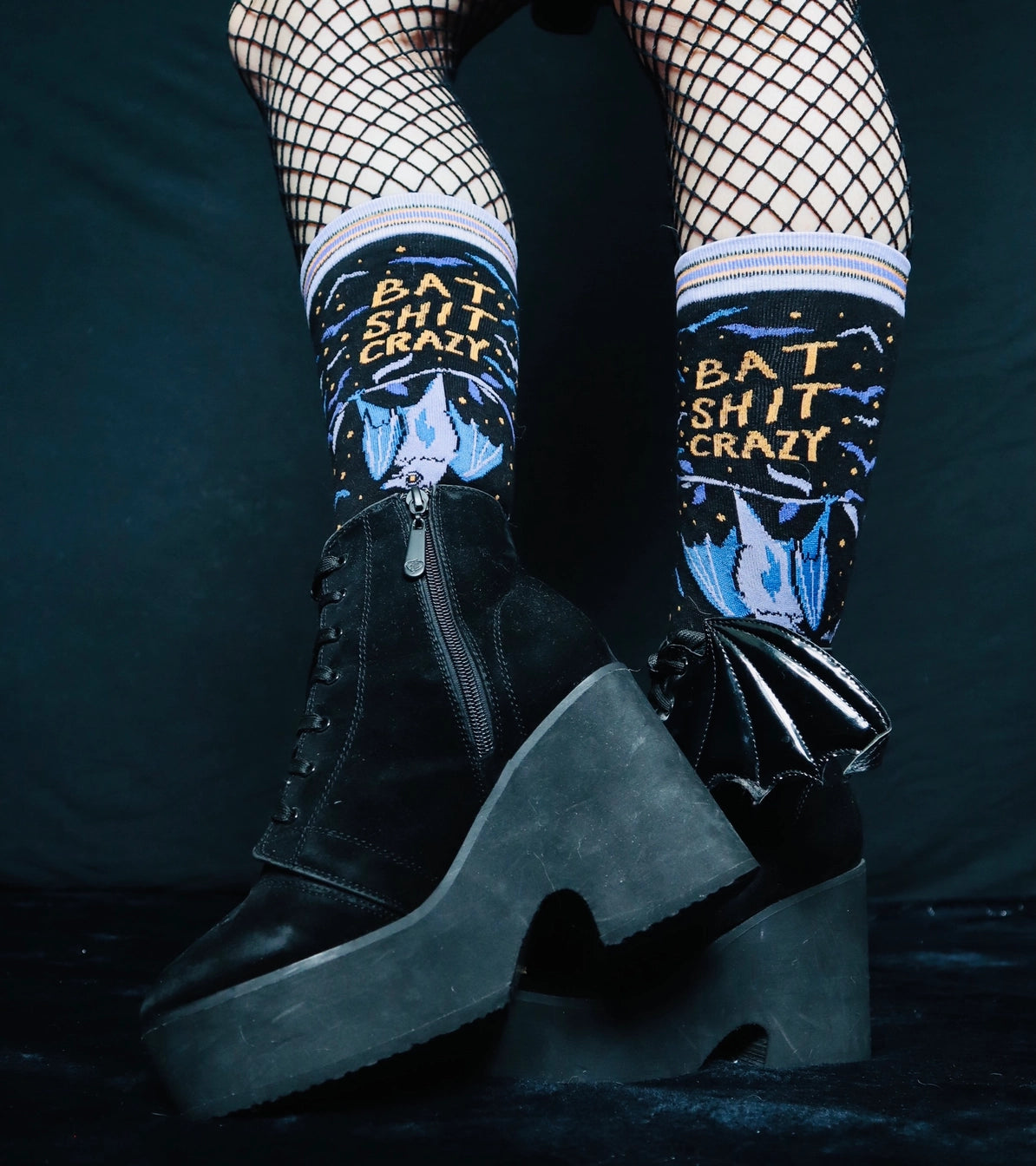 Bat Shit Crazy・Women&#39;s Crew Socks